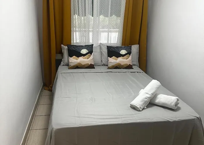 Acogedor Recien Mejorado Centro Playa Wifi Aire カルプ